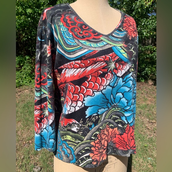 Vintage Tattoo Design V-Neck Tee - Picture 13 of 14